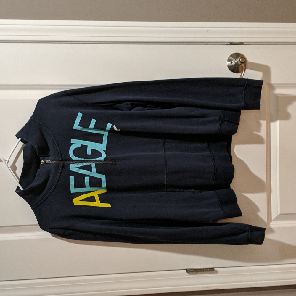 AE sweatshirt